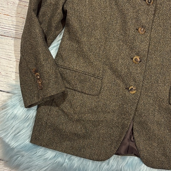 Vintage Burberry Burberry's Wool Velvet Collared Blazer - Picture 9 of 10